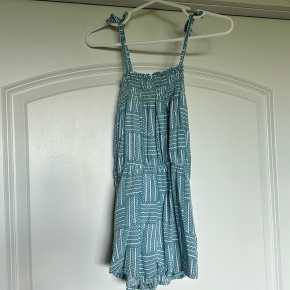 Manaola Keiki romper. Fits size 3-4 best - Picture 2 of 5